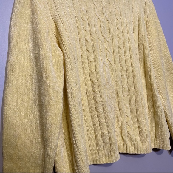 Alfred Dunner cozy yellow sweater - Picture 4 of 6